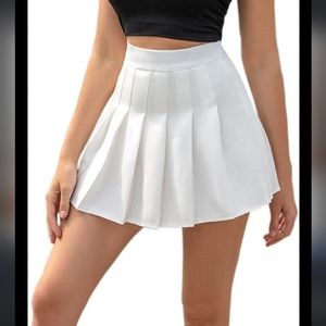 Sangtree Pleated Skirt